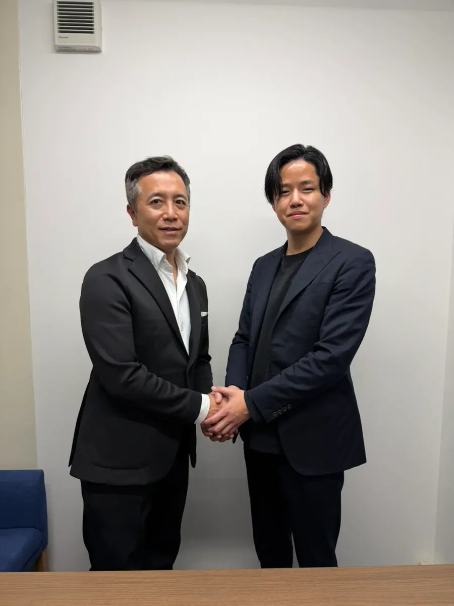 Partnership handshake